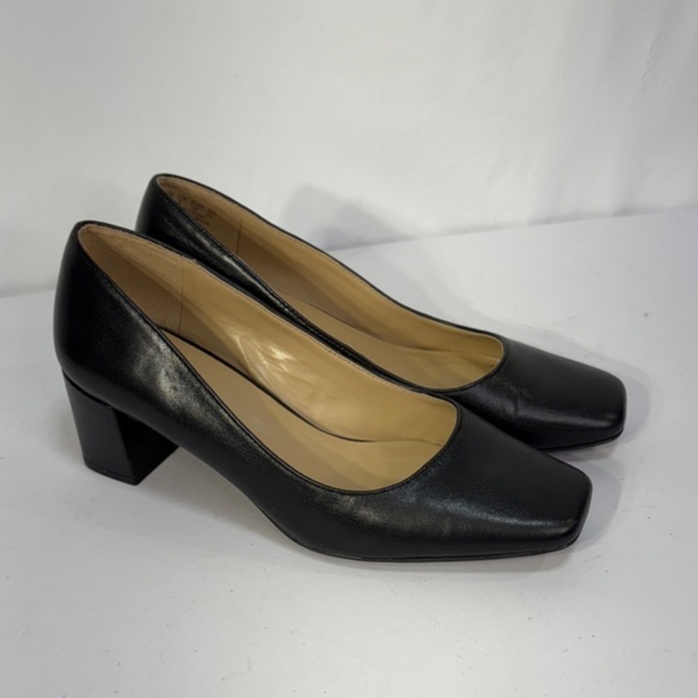 🐾 Naturalizer 7W Karina Black leather Square Toe Heels